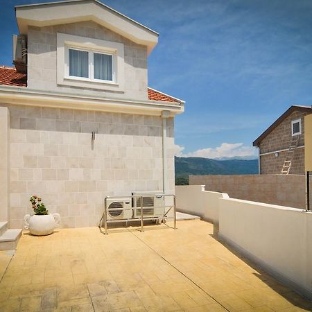 Apartments Zukovac Tivat Dış mekan fotoğraf