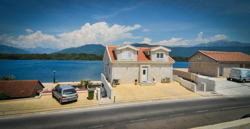 Apartments Zukovac Tivat Dış mekan fotoğraf