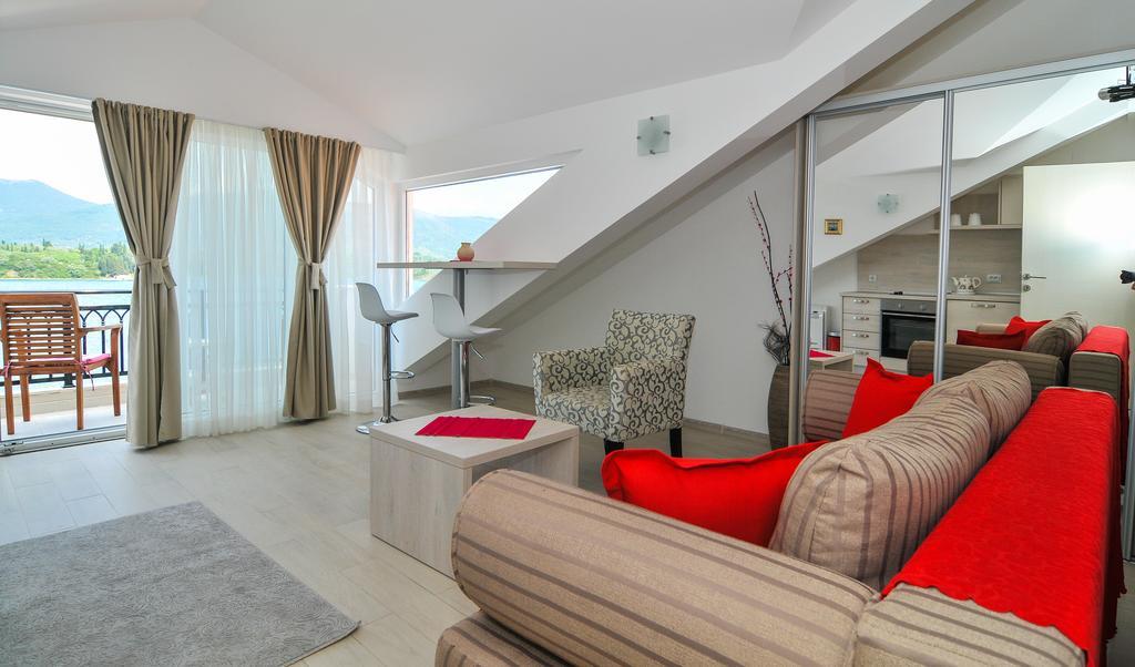 Apartments Zukovac Tivat Dış mekan fotoğraf